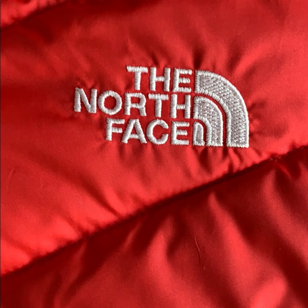 The North Face Red Vest - Picture 3 of 4